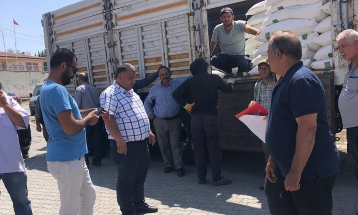 Iğdır’da arı besleme şekeri dağıtımı yapıldı