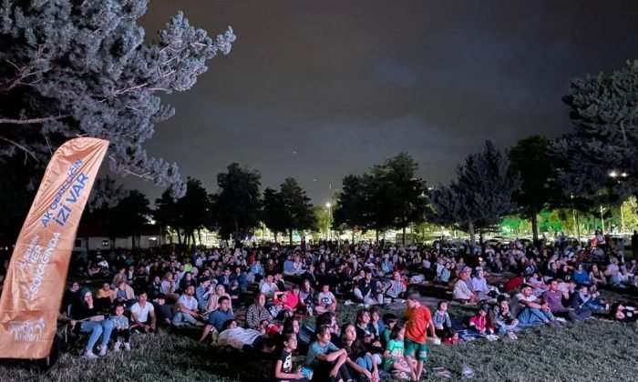 Gençlere yazlık sinema keyfi