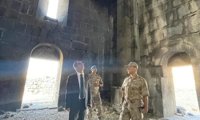 Kaymakam Okan Daştan, Çengilli Kilisesi’ni yerinde gördü