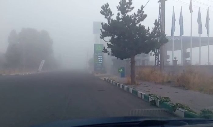 Göle’de yoğun sis sürücülere zor anlar yaşattı