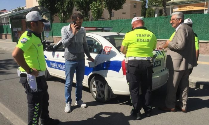 Kars’ta cep telefonu ve emniyet kemeri uygulaması