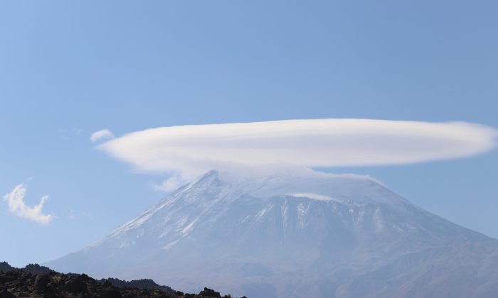 Ağrı Dağı, başlık taktı