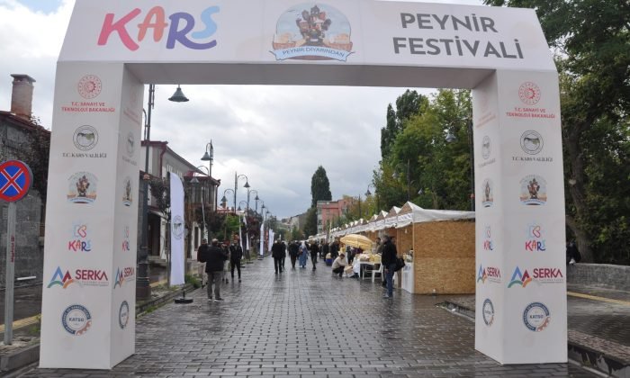 Kars Peynir Festivali’ne yoğun ilgi