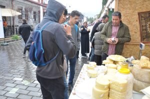 Kars Peynir Festivali’ne yoğun ilgi 3 AW720462 04