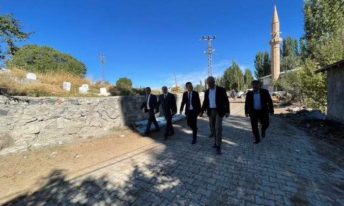 Kaymakam köy köy dolaşıyor