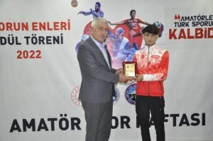 Ağrı’da Amatör Spor Haftası kapanış töreni yapıldı 2 AW731779 03
