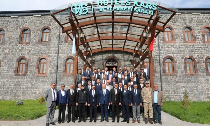 Kars’ta 19 Ekim Muhtarlar Günü kutlandı