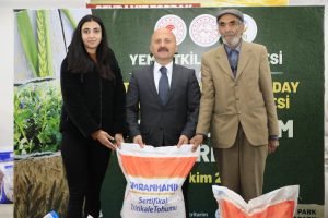 Ağrı’da çiftçilere hibe ile tohum dağıtımı yapıldı 1 AĞRI'DA