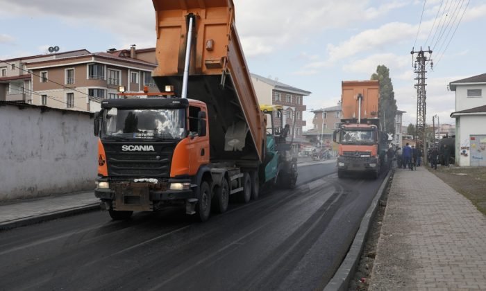 Kars’ta Belediyenin Yol Çalışmaları Sürüyor | Kars Gündem