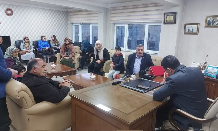 Başkan Adem Çalkın, Milletin Kapısı’nda sorunları dinliyor
