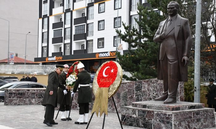 Ardahan’da 10 Kasım Atatürk’ü anma etkinliği