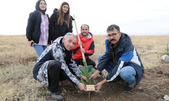 Ağrı’da 41 maden şehidi anısına fidan dikildi