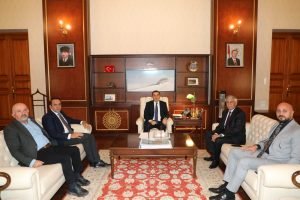 Vali Öksüz, Başkan Koç’u Ağırladı 1 AW760765 01