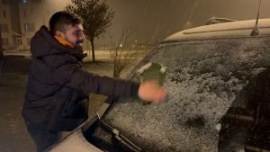 Sarıkamış’ta kar etkili oluyor 1 AW760954 02