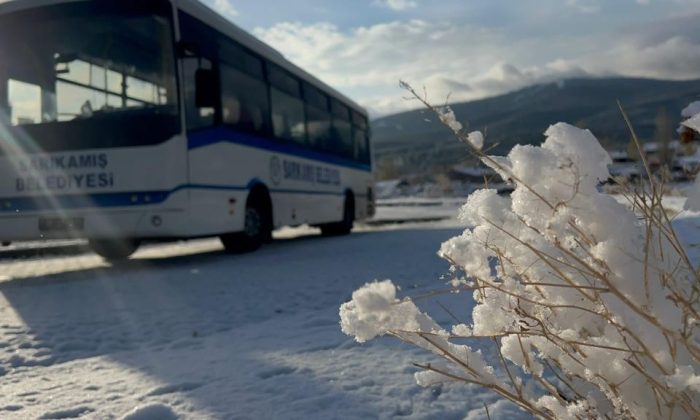 Sarıkamış beyaz gelinliğini giydi