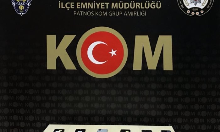 Ağrı’da 350 bin liralık kaçak cep telefonu ele geçirildi