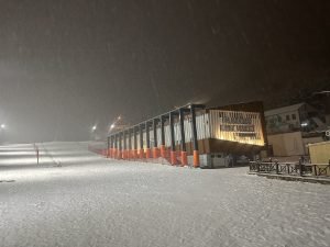 Erzurum beyaza büründü, vatandaşlar karın tadını çıkarttı 2 AW768580 02
