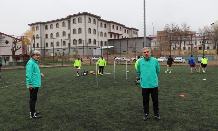 25 Mart Oltuspor’a Çelik hoca