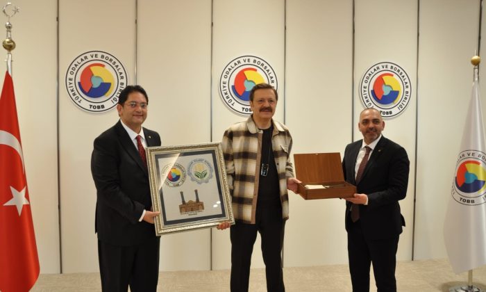 Erzurum Ticaret Borsası Meclis Üyelerinde TOBB’a çıkarma