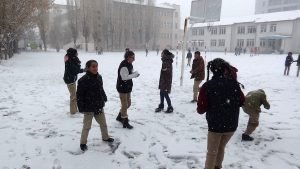 Kars Kısa Sürede Beyaza Büründü 1 AW779712 02