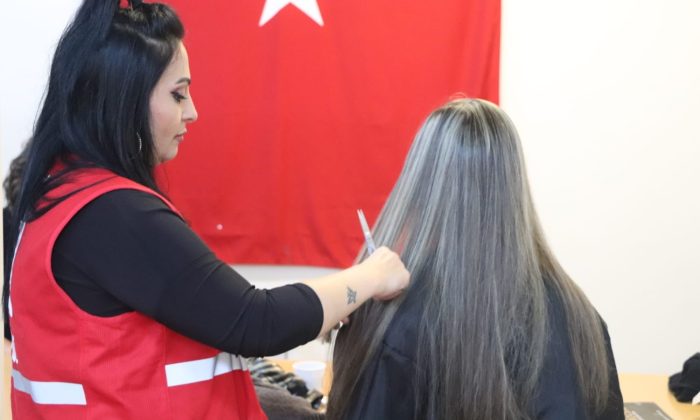 Kars’ta Kadın Mahkumların Kişisel Bakımı Yapıldı