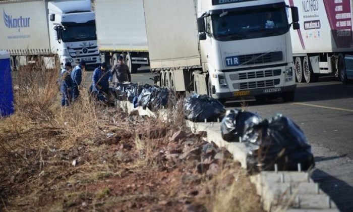 Çıldır-Aktaş Gümrük Kapısında çevre temizliği