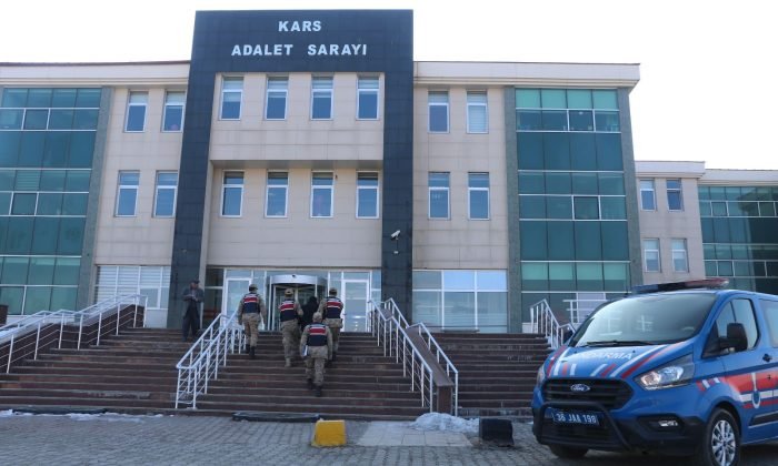 Kars’ta JASAT firari hırsızı yakaladı