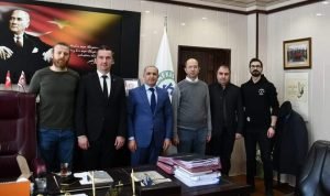Başkan Ödül’den Prof. Dr. Kapu’ya Ziyaret 1 AW791664 01