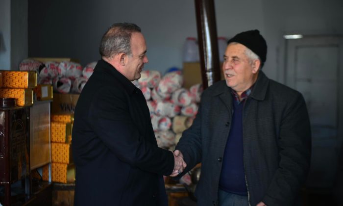Vali Hüseyin Öner, Esnaf Ziyaretlerine Devam Ediyor