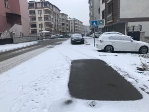 Iğdır güne beyaz örtü ile uyandı 3 AW815913 04