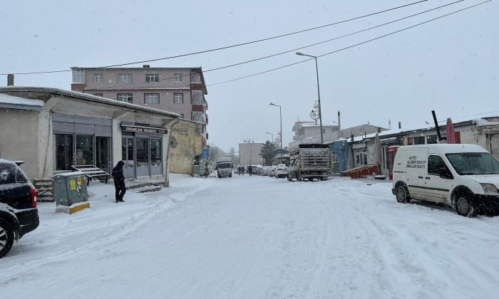 Çiftçiye Mutluluk, Esnafa Çile Oldu