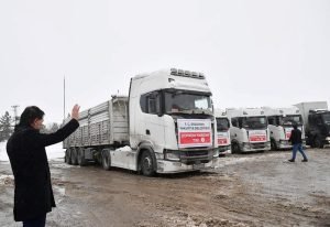Yakutiye Belediyesi’nden depremzedelere yardım eli 1 AW824262 02