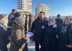 AW824901 04