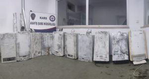 AW840606 04