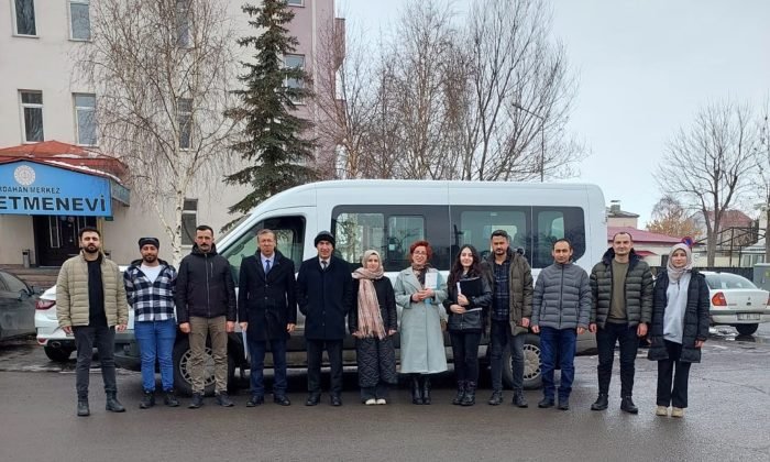 Ardahan’dan deprem bölgesine gönüllü psikososyal destek ekibi gönderildi