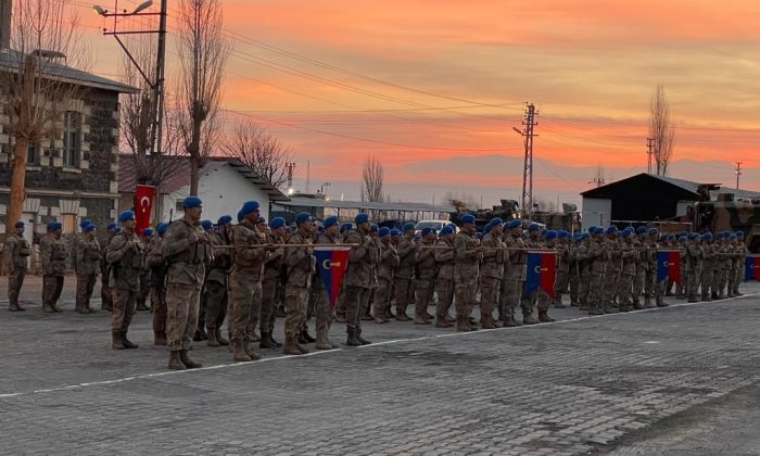 Kağızman’da komandolar El-Bab’a dualarla uğurlandı