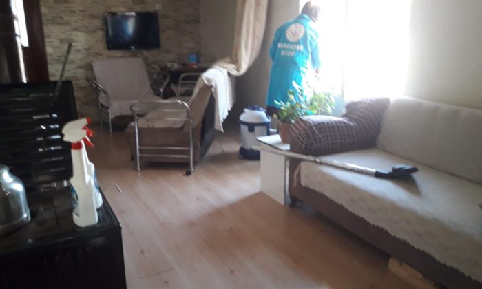 Digor’da evde bakım hizmeti devam ediyor