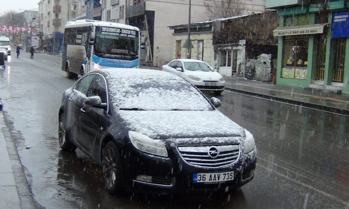 Kars beyaza büründü