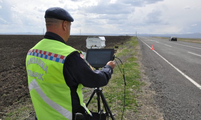 Kars’ta yerli ve milli radar sistemiyle hız kontrolü