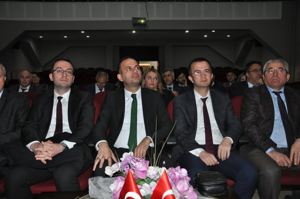 Kars’ta 7 bin 440 sayılı kanunun tanıtımı yapıldı 2 AW884148 01