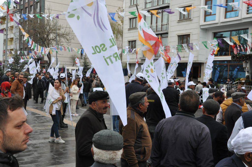 Pervin Buldan, Kars’ta Kılıçdaroğlu’na oy istedi 1 AW886714 02
